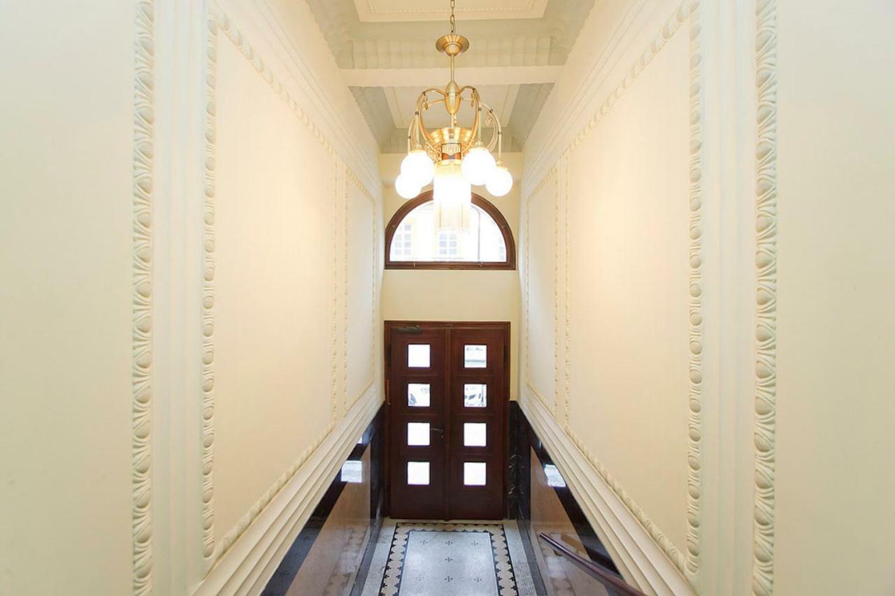 Spacious Elegance In The Heart Of Old Town Prague Luaran gambar